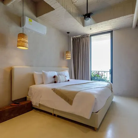 Hbe-p4 Penthouse Lujoso De 4 Frente Al Mar Con Wifi
